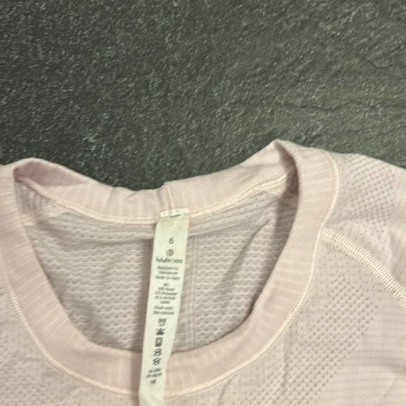 Lululemon pink long sleeve top - Picture 2 of 13